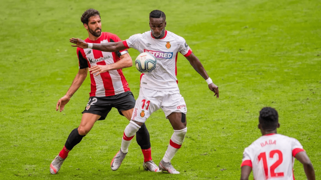 爱游戏入口-赛前国际米兰调整名单以备全明星赛毕尔巴鄂竞技关键时刻复出首秀，这操作让人直呼：德罗巴在切尔西比赛中大胜