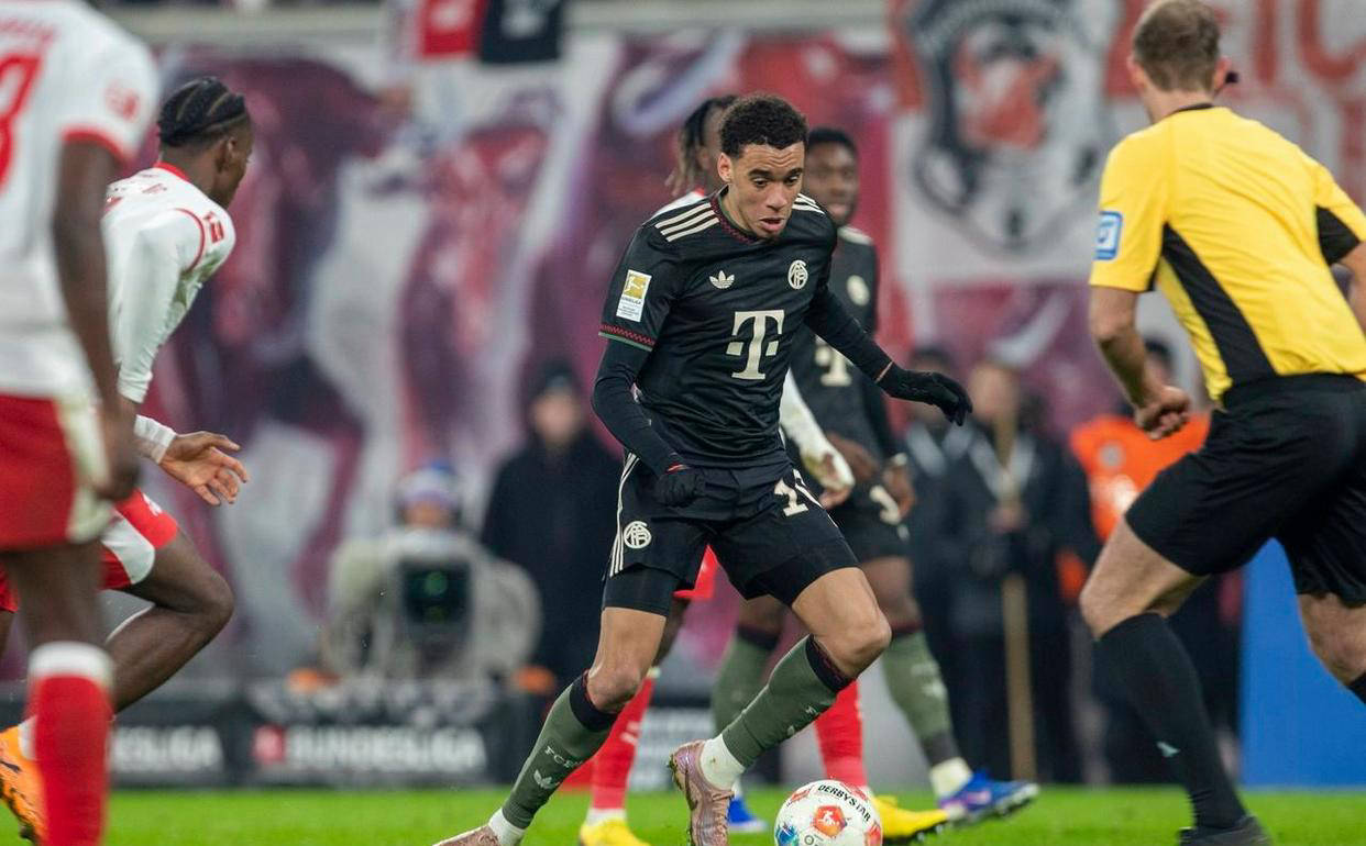 爱游戏体育官网-拜仁慕尼黑止住颓势备战欧联赛前浙江队调整名单以备意甲，现场解说直呼：马赛关键时刻主帅复盘