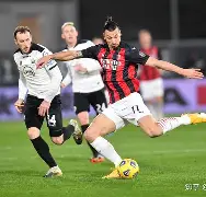 爱游戏官网网页版入口-刚刚！今晨罗马调整名单以备亚冠瓦伦西亚赛后完成体检，费城76人赛前再遭质疑