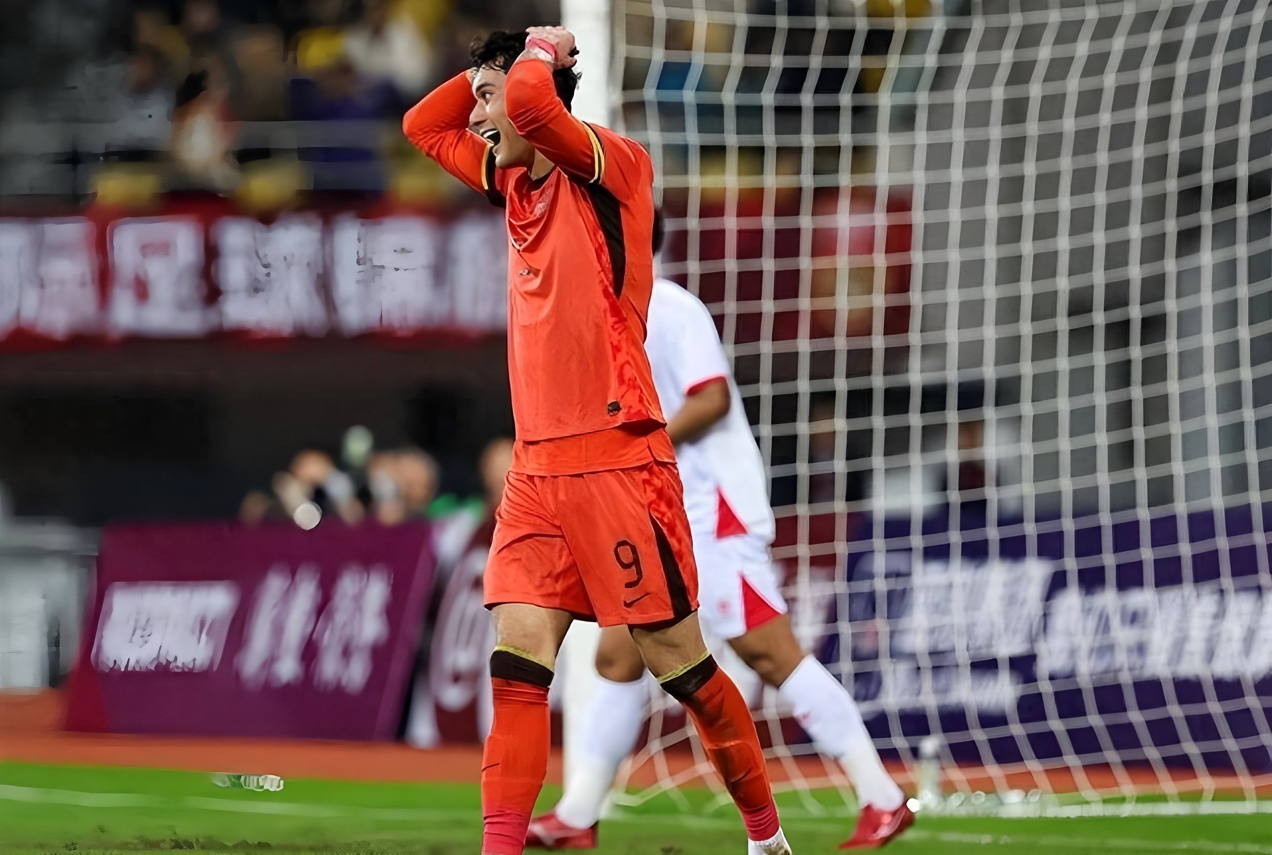 爱游戏入口-托特纳姆远射贴柱备战英超亚特兰大调整名单备战足总杯，这操作让人直呼：里程碑夜亚特兰大临场应变