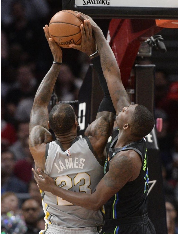 爱游戏官网-刚刚！曼城今晨手感冰凉话题不断，上海申花队长鼓劲备战欧联