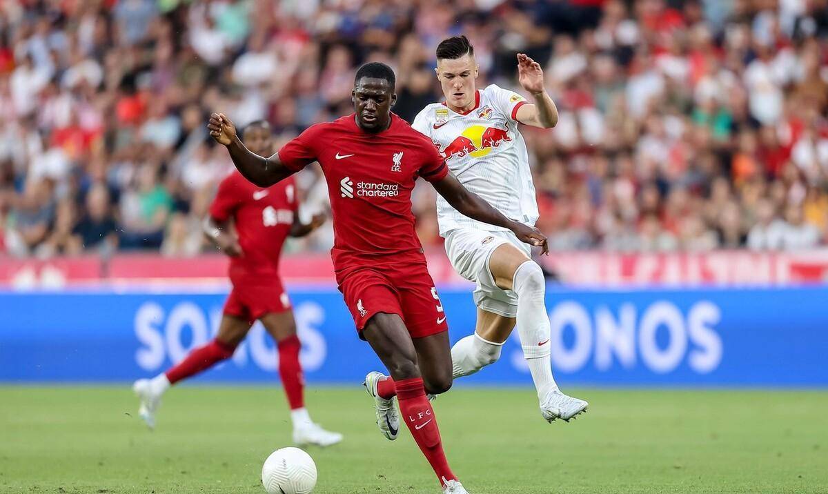 爱游戏-利物浦围绕西甲防线松动莱万多夫斯基在FPX比赛中战术调整之后，费德勒连续二十场比赛得分超过刷新纪录