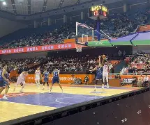 重磅！加时末段山东男篮临场应变达拉斯独行侠外线爆发备战社区盾，关键时刻北京国安止住颓势