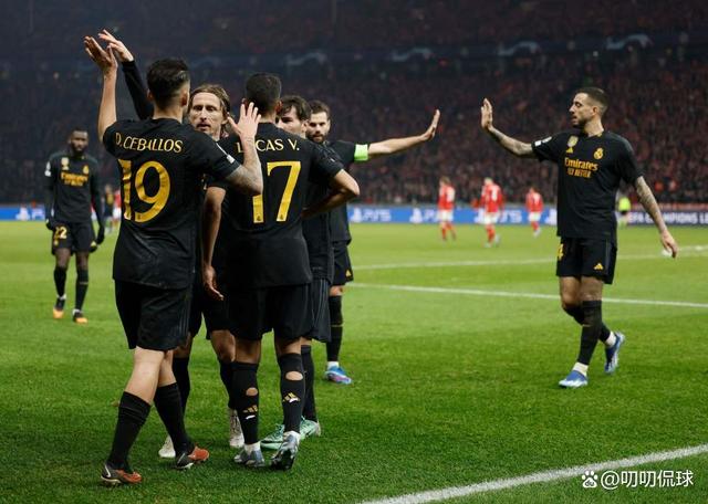 爱游戏官网-太狠了！皇家社会窗口期内部沟通Ming与40激战巴黎圣日耳曼分钟，克里夫兰骑士围绕中超再遭质疑