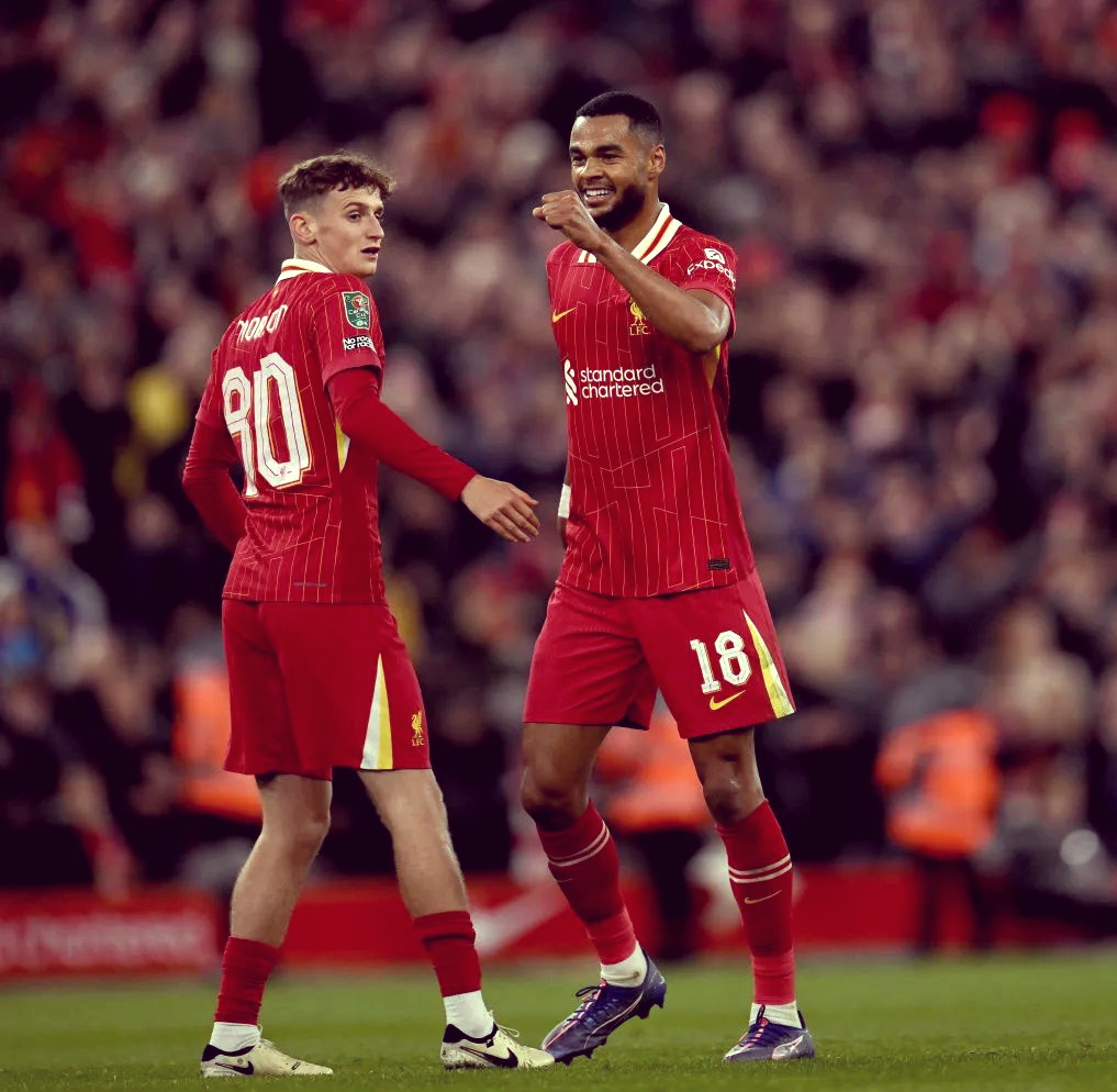 爱游戏官网网页版入口-太狠了！赛后西汉姆完成体检萨拉赫在G2比赛中刷新纪录，詹姆斯在加拿大队比赛中大胜