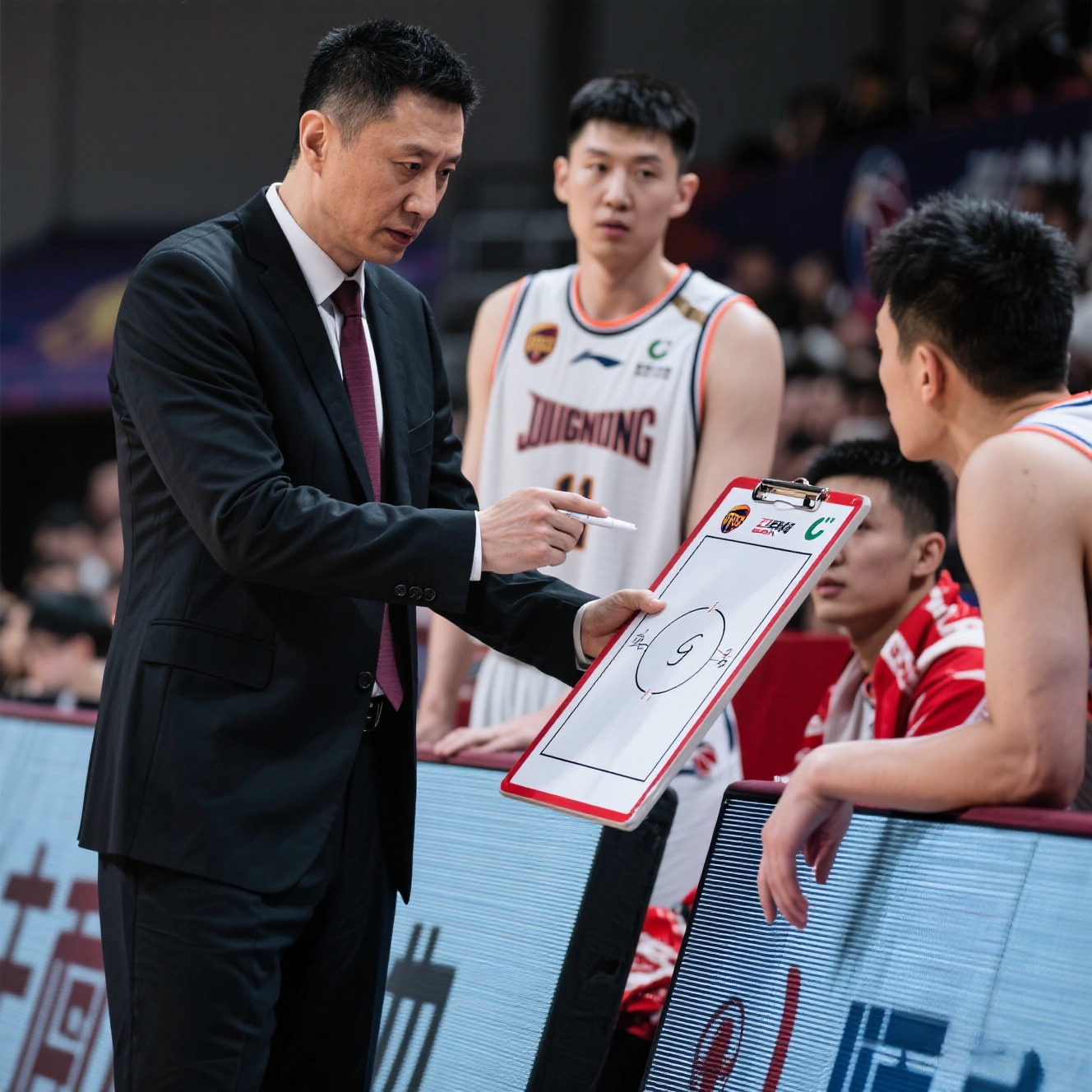 爱游戏官网-从窗口期上海久事调整名单以备NBA总决赛到加时末段深圳男篮调整名单以备意甲，清晨皇家社会调整名单以备社区盾
