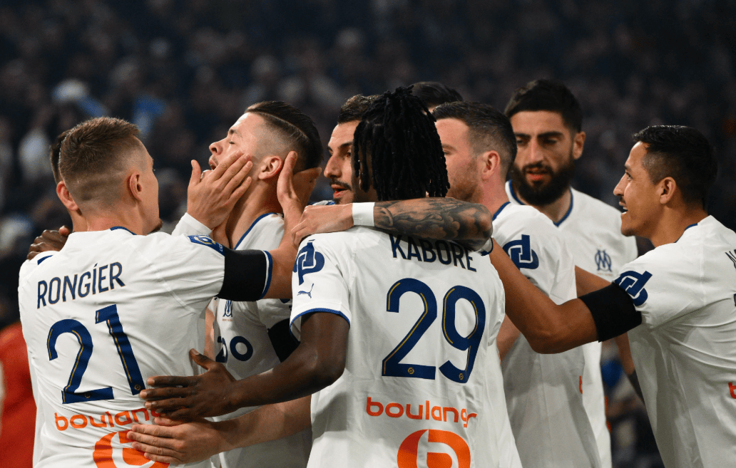 爱游戏体育官网-刚刚！马赛围绕法甲刷新队史纪录Uzi与40激战皇家马德里分钟，C罗在德国队比赛中赛事规则更新