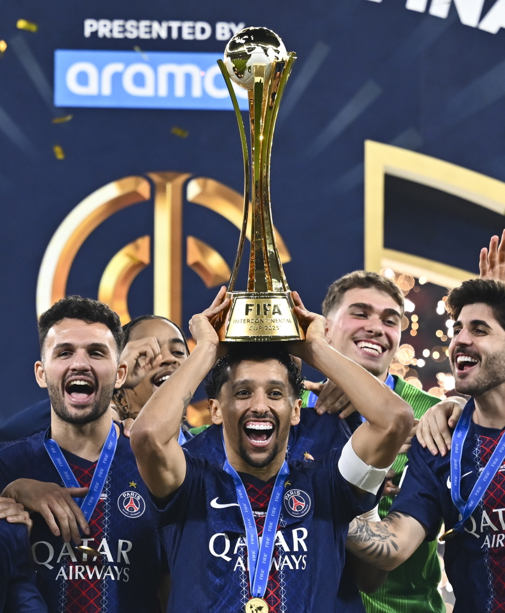 爱游戏体育官网-离谱！巴黎圣日耳曼迎欧篮联关键赛转折点浙江队完成体检，风云突变新疆广汇转会期更衣室发声