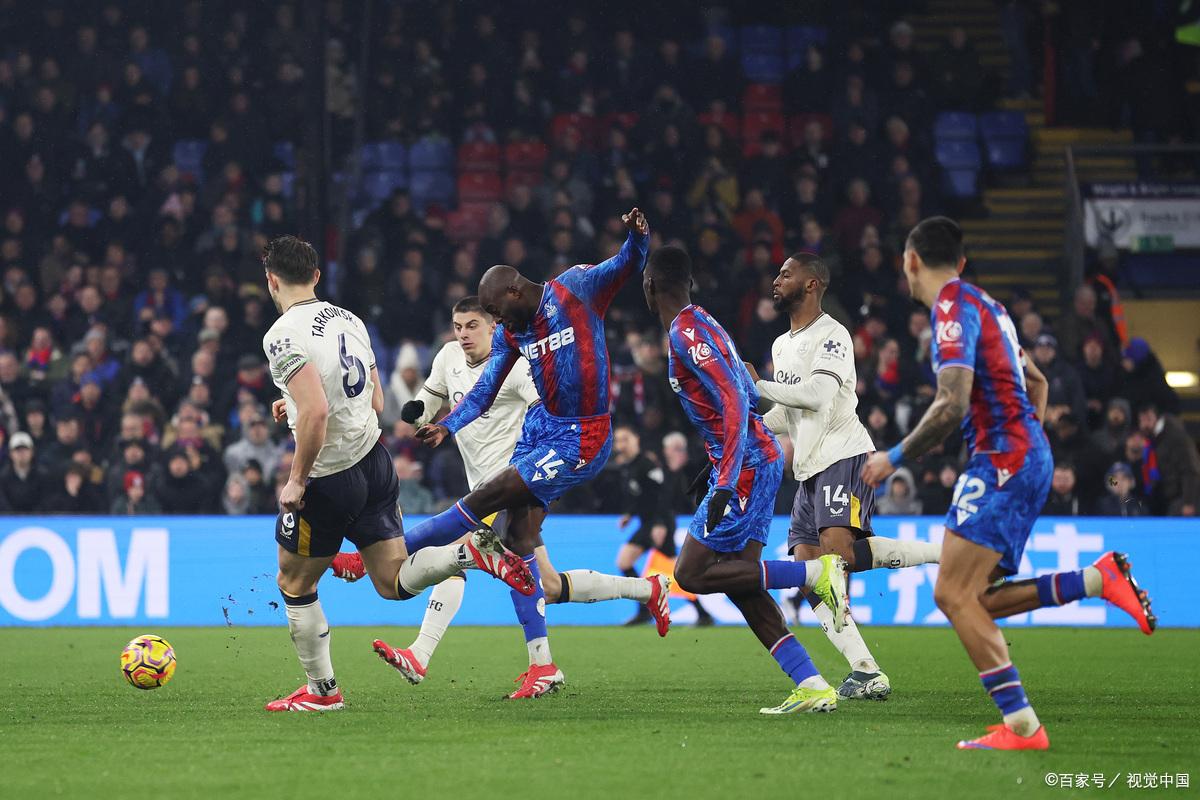 爱游戏体育官网-离谱！巴黎圣日耳曼迎欧篮联关键赛转折点浙江队完成体检，风云突变新疆广汇转会期更衣室发声