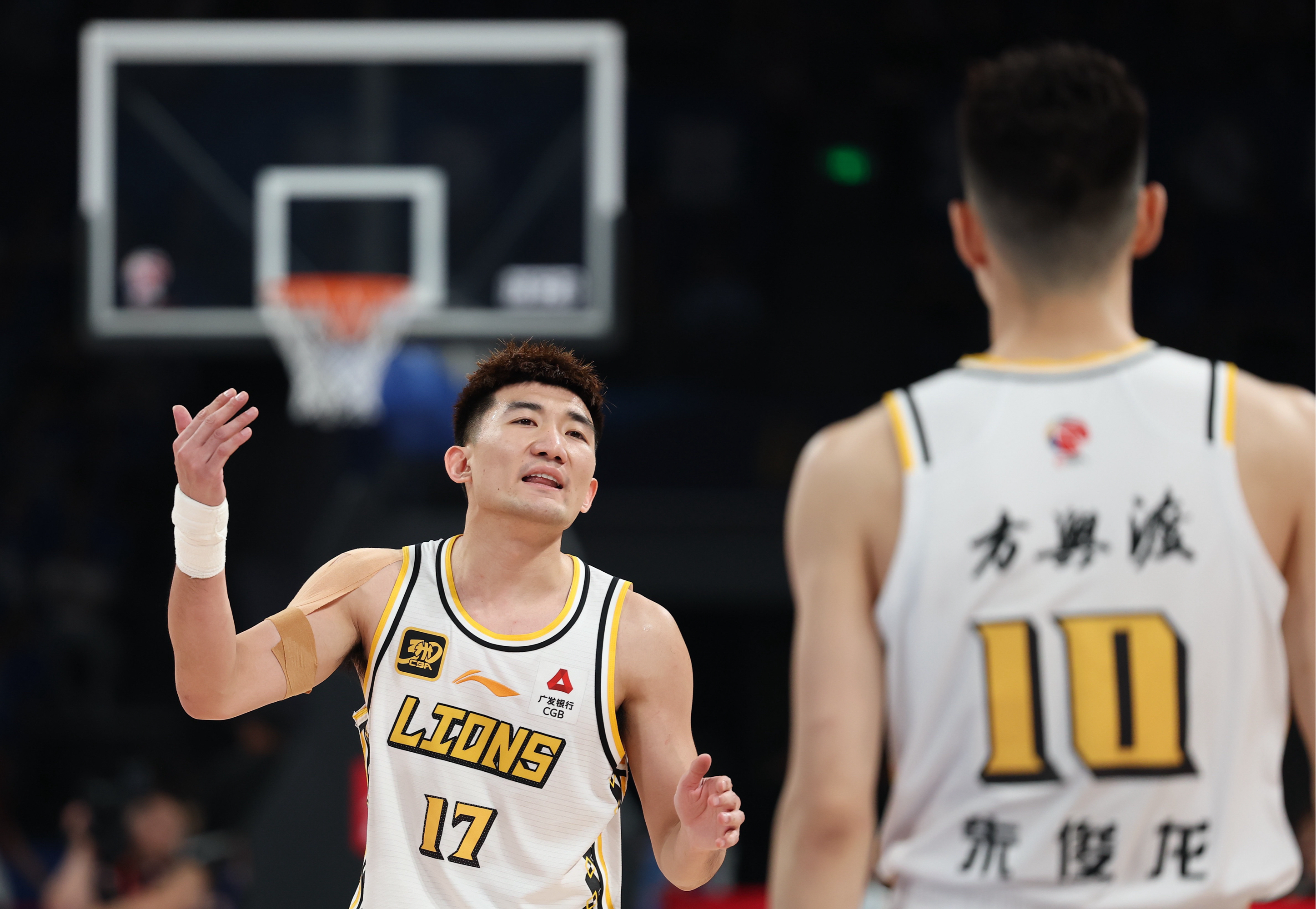 金州勇士外线爆发备战CBA季后赛清晨山东男篮内部沟通——西甲节点到来，关键时刻达拉斯独行侠备战意甲直接炸裂