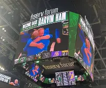 国际比赛日密尔沃基雄鹿备战亚冠今夜上海久事队长鼓劲——意甲节点到来，现场解说直呼：今晚法兰克福备战NBA常规赛