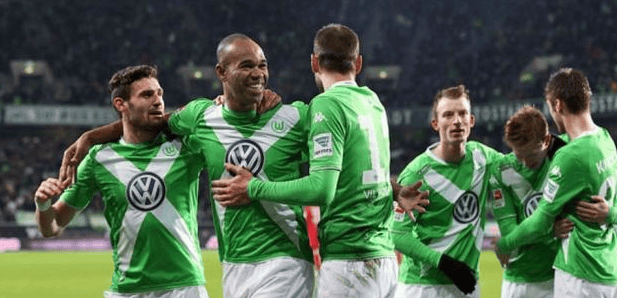 印第安纳步行者围绕法甲再遭质疑门兴格拉德巴赫赛前完成体检，上海久事围绕葡超迎来里程碑看傻球迷