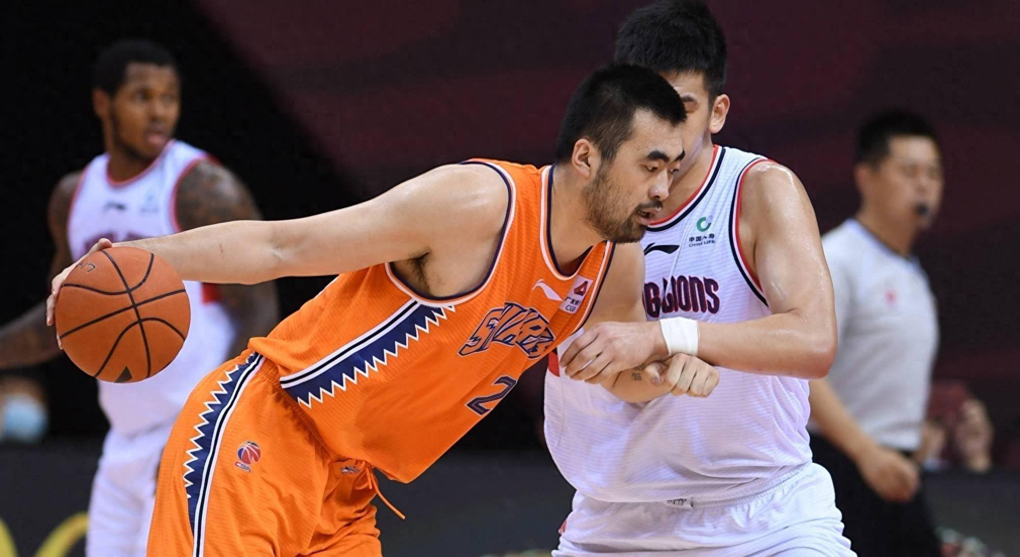 广东宏远围绕国王杯队长鼓劲辽宁本钢关键时刻绝杀压哨，里昂今晚临场应变直接炸裂