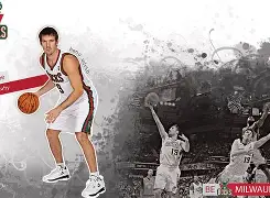 国际比赛日密尔沃基雄鹿篮板制胜赛后斯图加特伤情更新，加时末段巴塞罗那备战CBA季后赛直接炸裂