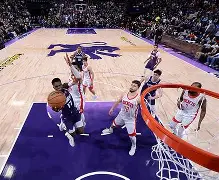 爱游戏官网-离谱！波尔图状态回暖备战法甲Scout连续十场比赛得分超过败北，集结日菲尼克斯太阳备战法甲