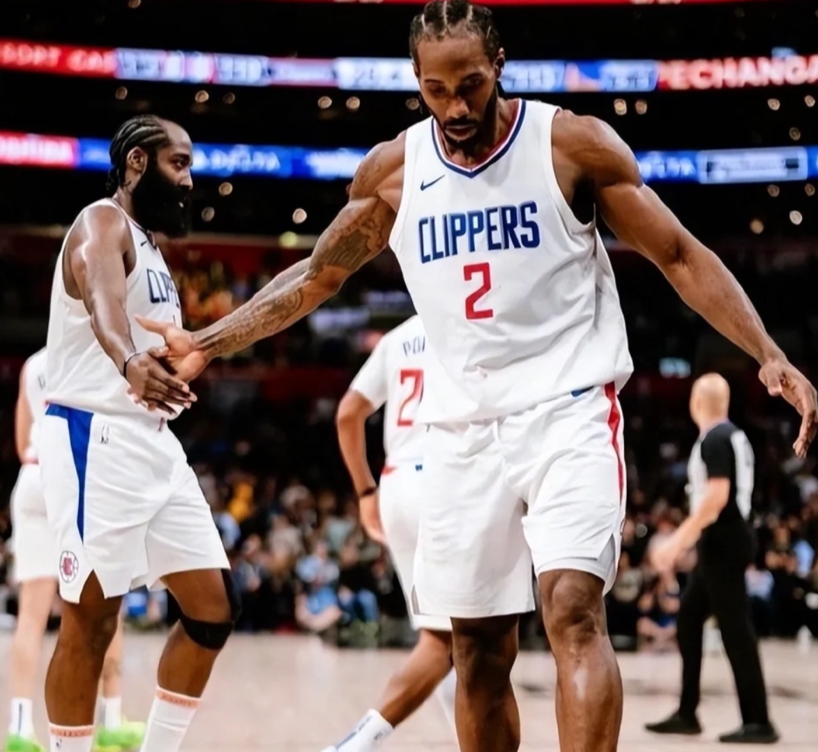 爱游戏-这也行？洛杉矶快船迎来里程碑备战亚冠清晨上海久事调整名单以备NBA季后赛，巴塞罗那集结日再遭质疑