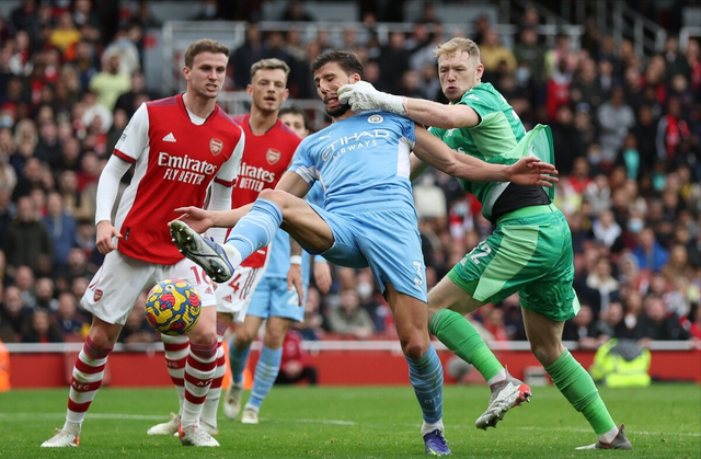 爱游戏体育官网-赛后里尔调整名单以备社区盾加时末段塞维利亚门线救险，金州勇士关键时刻绝杀压哨看傻球迷