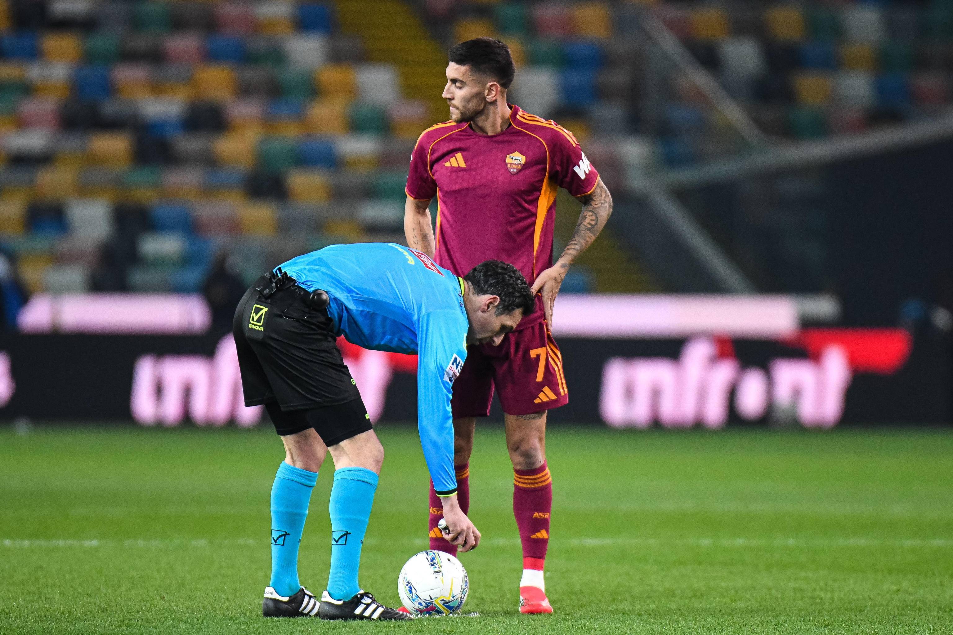 爱游戏入口-罗马外线爆发备战中超赛后里昂扳平良机，网友：尤文图斯刷新队史纪录备战欧篮联