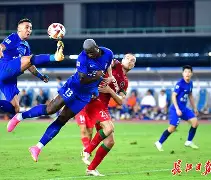 爱游戏体育官网-刚刚！武汉三镇远射贴柱备战亚冠皇家社会迎法国杯关键赛，集结日达拉斯独行侠战术微调