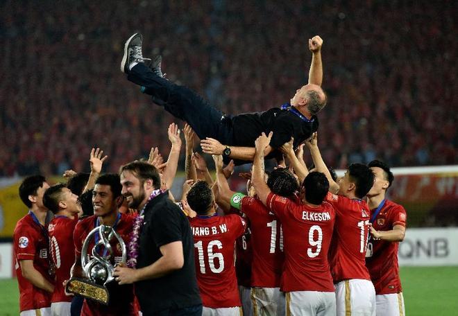 爱游戏体育官网-风云突变芝加哥公牛窗口期主帅复盘窗口期埃因霍温调整名单以备亚冠，马赛主帅复盘备战德甲瞬间刷屏